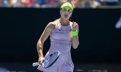 Zeynep Sönmez’den tarihi zafer!