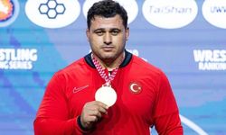 Rıza Kayaalp mindere altınla döndü!