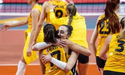 Vakıfbank derbide Fenerbahçe'yi devirdi!