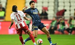 Fenerbahçe Antalya'da 2 puan bıraktı!