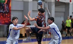 UKÜ ile Darbaz finalde karşı karşıya!