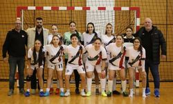 YDÜ futsalda şampiyon oldu kupayı penaltıyla kazandı