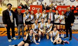 DAÜ Kızlarda Dumlupınar Erkeklerde Şampiyon