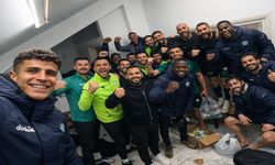Karşıyaka 6 golle yarı finale yürüdü!