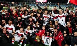 Kosova'da ay-yıldızlı coşku!