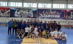 Badminton Şenliği yoğun katılımla yapıldı