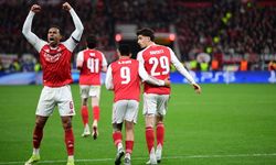 Arsenal şampiyonluğa bir adım uzaklıkta