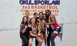 Levent Kolej’den Türkiye’de tarihi şampiyonluk