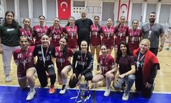 UKÜ ve Levent sezonu üçüncülükle tamamladı