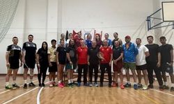 Badmintonda antrenörlük kursu başladı