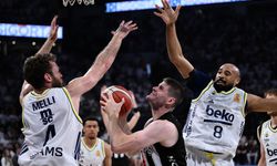 Fenerbahçe Beko deplasmanda kazandı, seride öne geçti