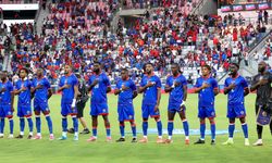 Haiti’nin tarihi formasına FIFA’dan yasak geldi