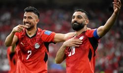 Salah sahneye çıktı, Mısır zirveye yerleşti