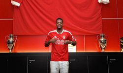 Benfica, Jhon Duran transferini resmen duyurdu
