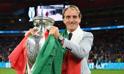 İtalya'da yeniden Roberto Mancini dönemi