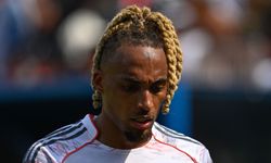 Sacha Boey için Bayern Münih defteri kapanıyor
