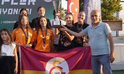 Ecem ve Aslıhan'dan Galatasaray'a Türkiye üçüncülüğü