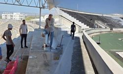 Lefkoşa Atatürk Stadı'nda bakım çalışmaları hız kesmiyor