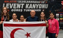 Güreşçilerimiz Malatya'da takım halinde ikinci oldu