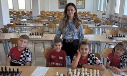 KKTC Satrancında bir ilk! Ayşe Tolgar tarihe geçti