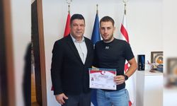 Milli bisikletçi Emre Kaplan’dan DAÜ Rektörü’ne ziyaret