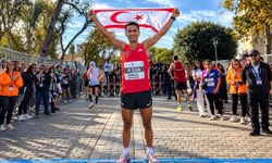 Hakan Tazegül’den Ankara’da yarı maraton Türkiye birinciliği
