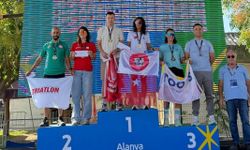 Kıbrıs Türk triatletlerden Alanya’da kürsü başarısı