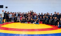 Lefkoşa'da güreş heyecanı! 6 kulüpten 70 sporcu mücadele etti