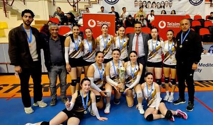 DAÜ Kızlarda Dumlupınar Erkeklerde Şampiyon