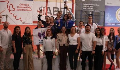 Esin Leman Lisesi Kızları birinci