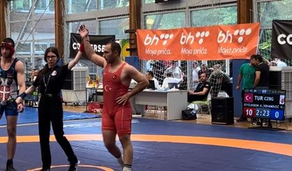 Ömer’den bronz madalya