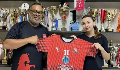Şahlanspor Melisa Göküş’ü transfer etti