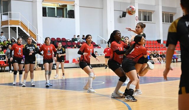Kyrenia Cup’ta Sahada Mücadele Hız Kesmedi