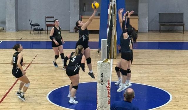 134 günde 300 resmi voleybol maçı oynandı