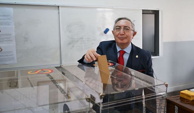 Galatasaray'da Divan Kurulu Başkanı yeniden Aykutalp Derkan