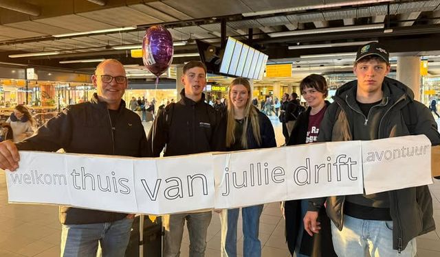 Hollandalı pilotlar ülkelerine uğurlandı