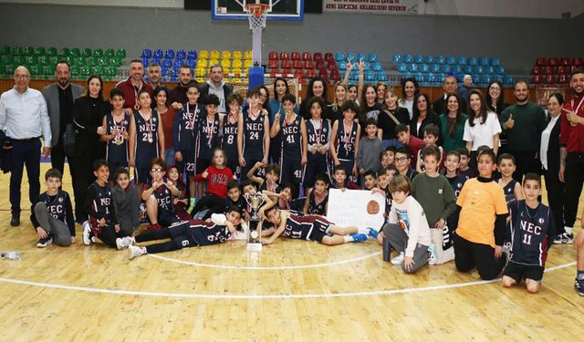 Küçük erkeklerde şampiyon YDİ oldu