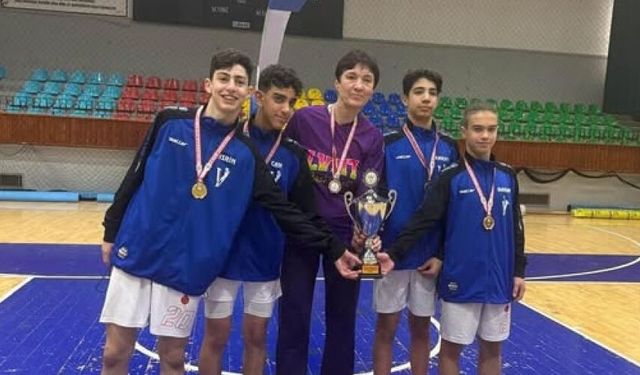 Levent Schools 3x3 basketbolda şampiyonluk ipini göğüsledi