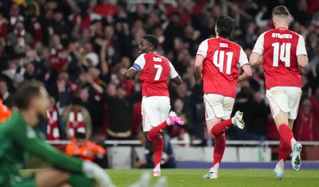 Arsenal 20 Yıl Sonra Finalde!