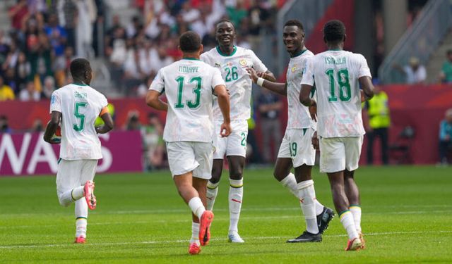 Senegal farka koştu! Son 32 için umutlarını yeşertti