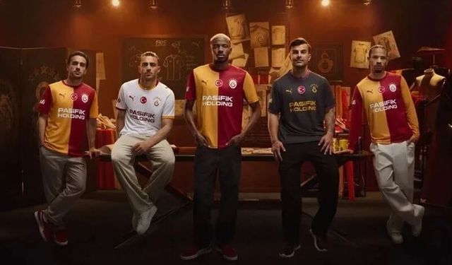 Galatasaray 2026-2027 sezonu formalarını tanıttı