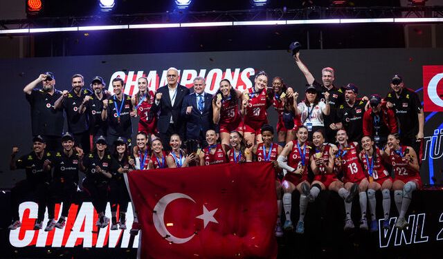 Türkiye VNL kupasını kaldırdı, Vargas MVP oldu