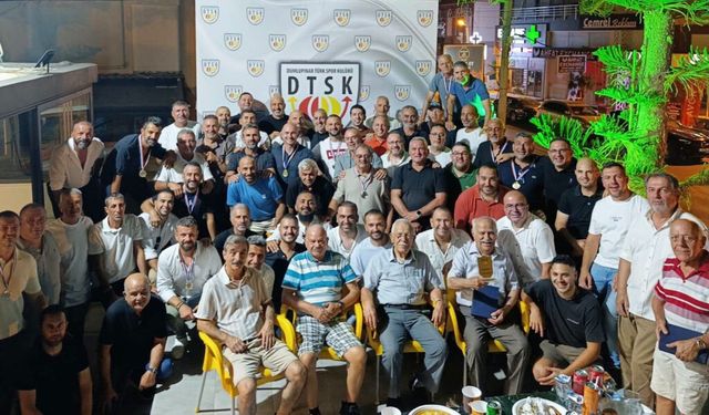 Dumlupınar'da anlamlı buluşma! Efsane isimler unutulmadı