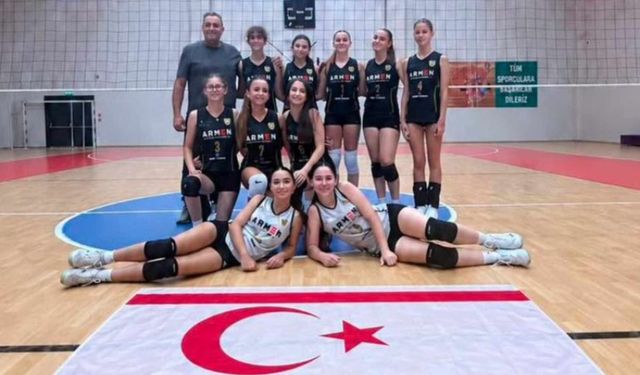 Kemal Moral Voleybol Okulu'ndan Eskişehir'de net galibiyet