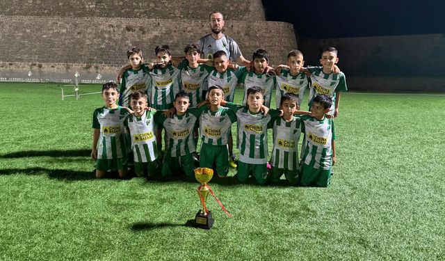 Gençlik Gücü Akademisi’nden turnuvada çifte şampiyonluk