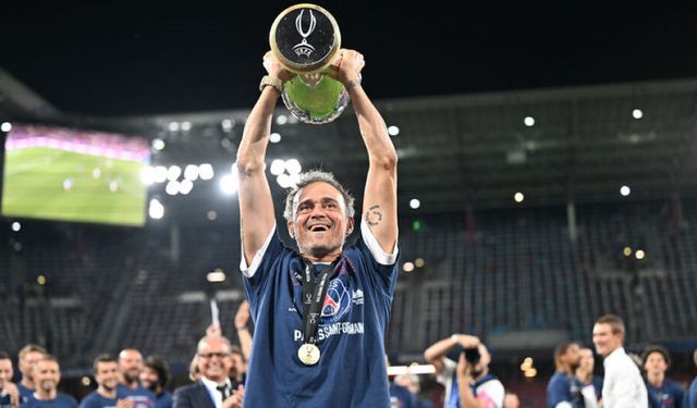 PSG, Luis Enrique ile 2030 yılına kadar anlaştı