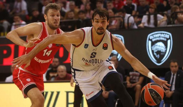 Anadolu Efes’ten EuroLeague’de üçüncü mağlubiyet!