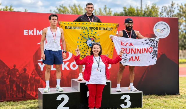 Veli Atikoğlu, 29 Ekim koşusunu birincilikle tamamladı