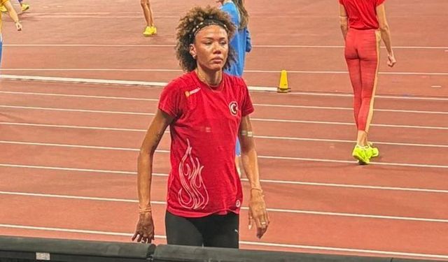 Buse Savaşkan, Dünya Atletizm Şampiyonası’nda piste çıktı