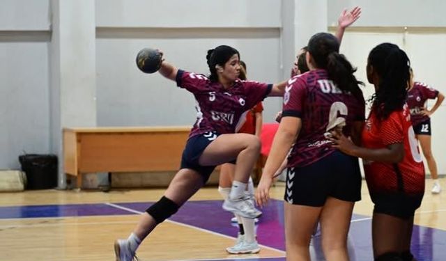 Hentbol’da U16 Ligi’ne oynanan 3 karşılaşma ile devam edildi!